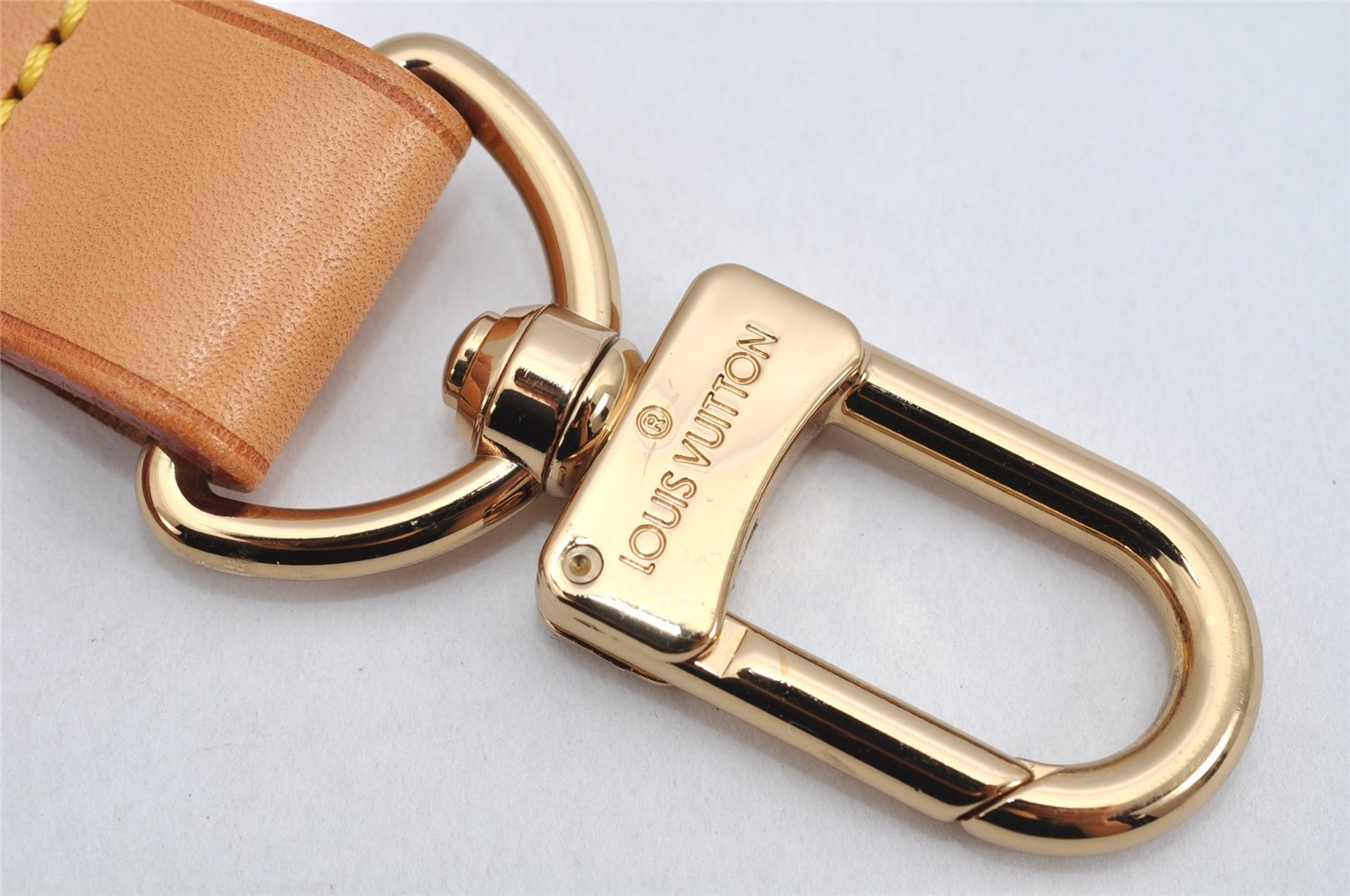 Authentic Louis Vuitton Leather Shoulder Strap Beige 36.2-43.3