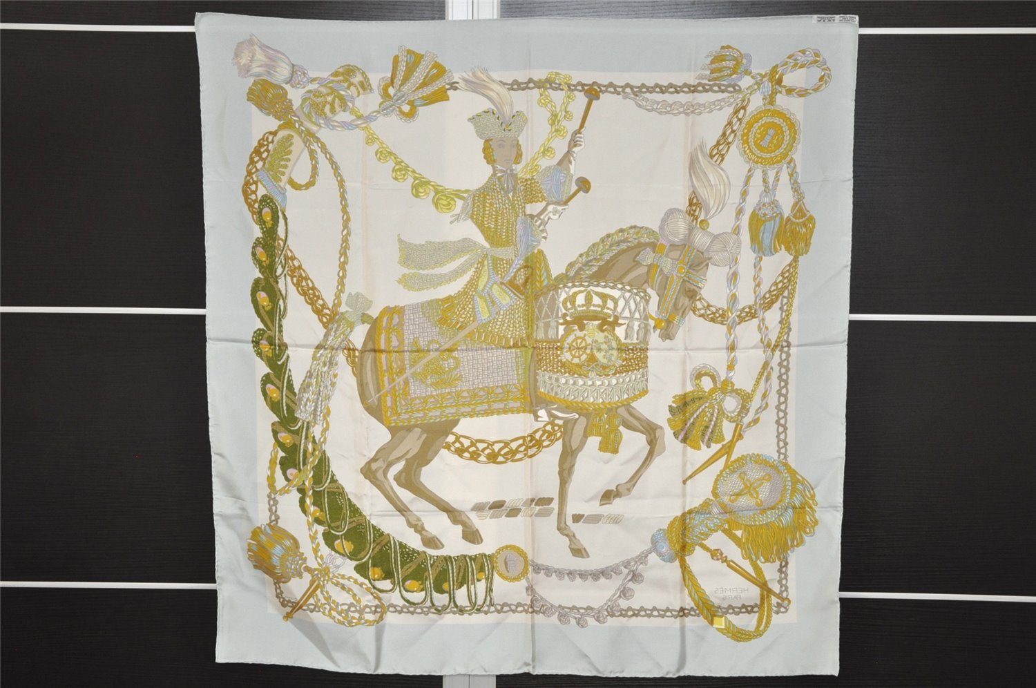 Authentic HERMES Carre 90 Scarf 