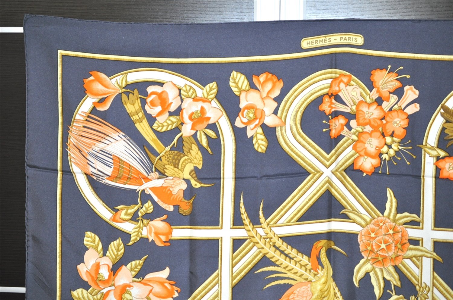 Authentic HERMES Carre 90 Scarf 