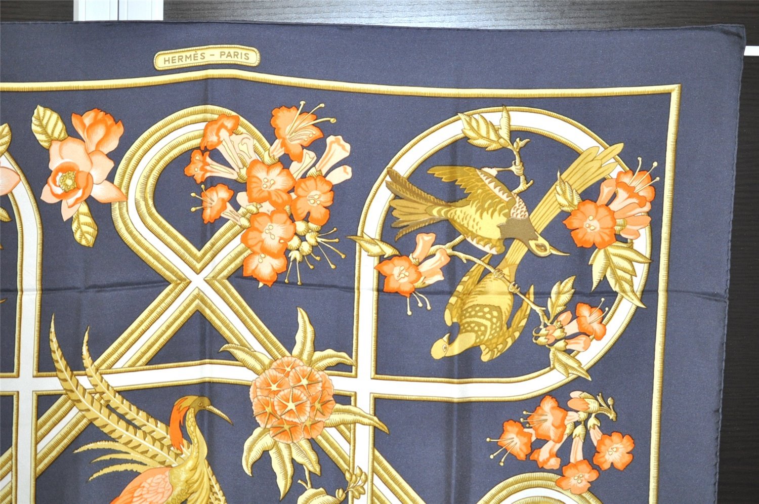 Authentic HERMES Carre 90 Scarf 