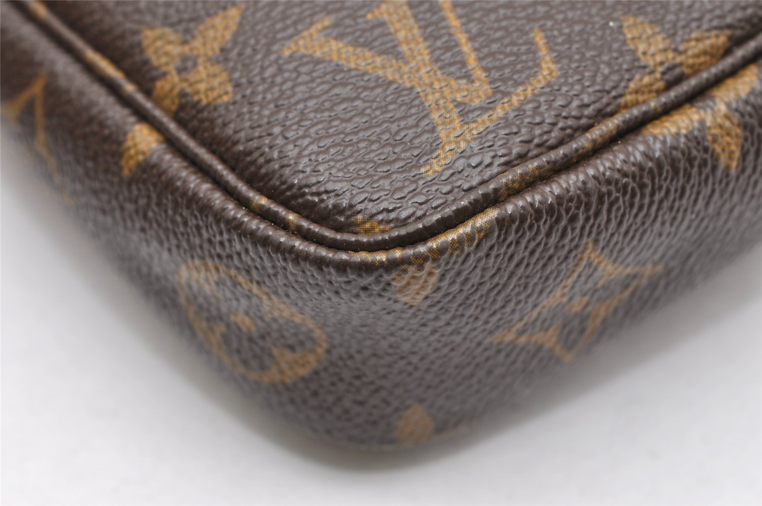 Authentic Louis Vuitton Monogram Pochette Accessoires Pouch M51980 LV 3902K