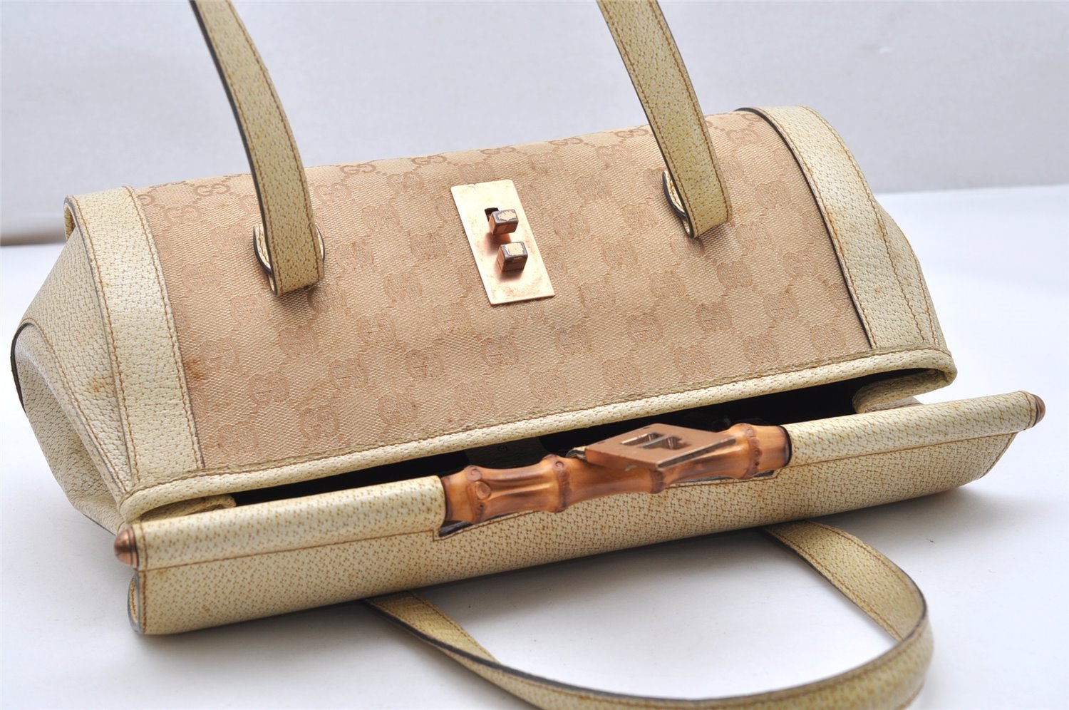 Authentic GUCCI Bamboo Hand Shoulder Bag GG Canvas Leather 111713 Beige 3909K
