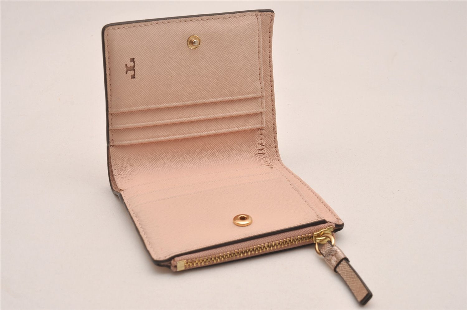 Authentic TORY BURCH Robinson Bifold Wallet Purse Leather Pink Gold 3911J