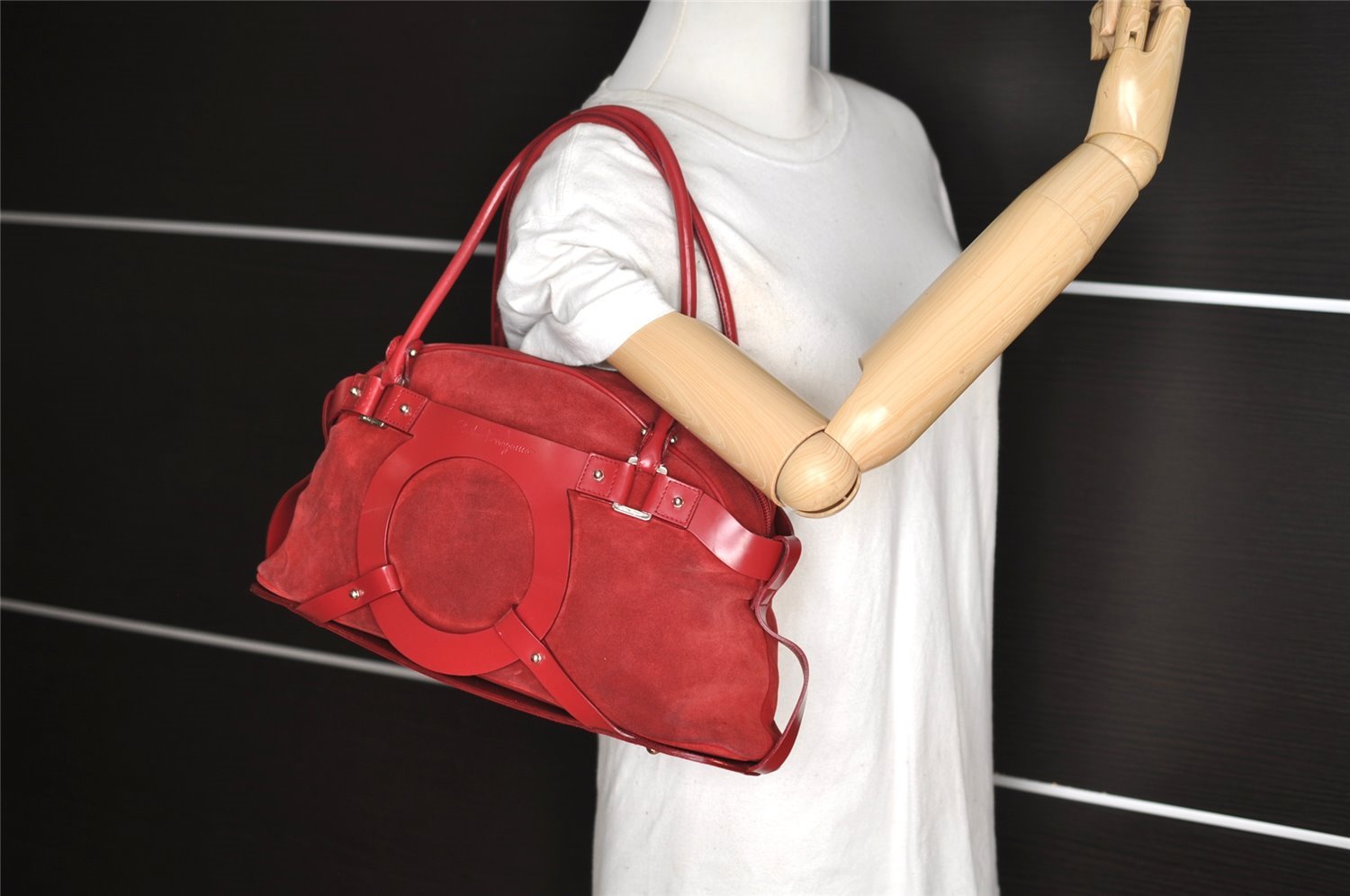 Authentic Salvatore Ferragamo Gancini Suede Leather Shoulder Hand Bag Red 3914I