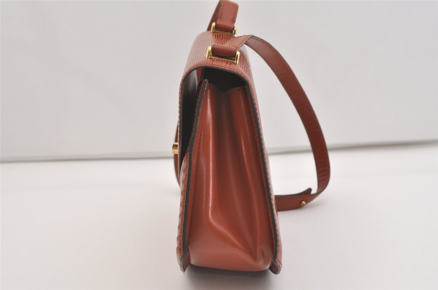 Authentic Louis Vuitton Epi Tilsitt Shoulder Bag Purse Brown M52483 LV 3915J