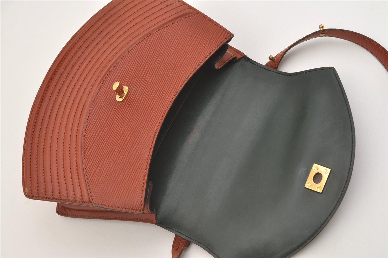 Authentic Louis Vuitton Epi Tilsitt Shoulder Bag Purse Brown M52483 LV 3915J