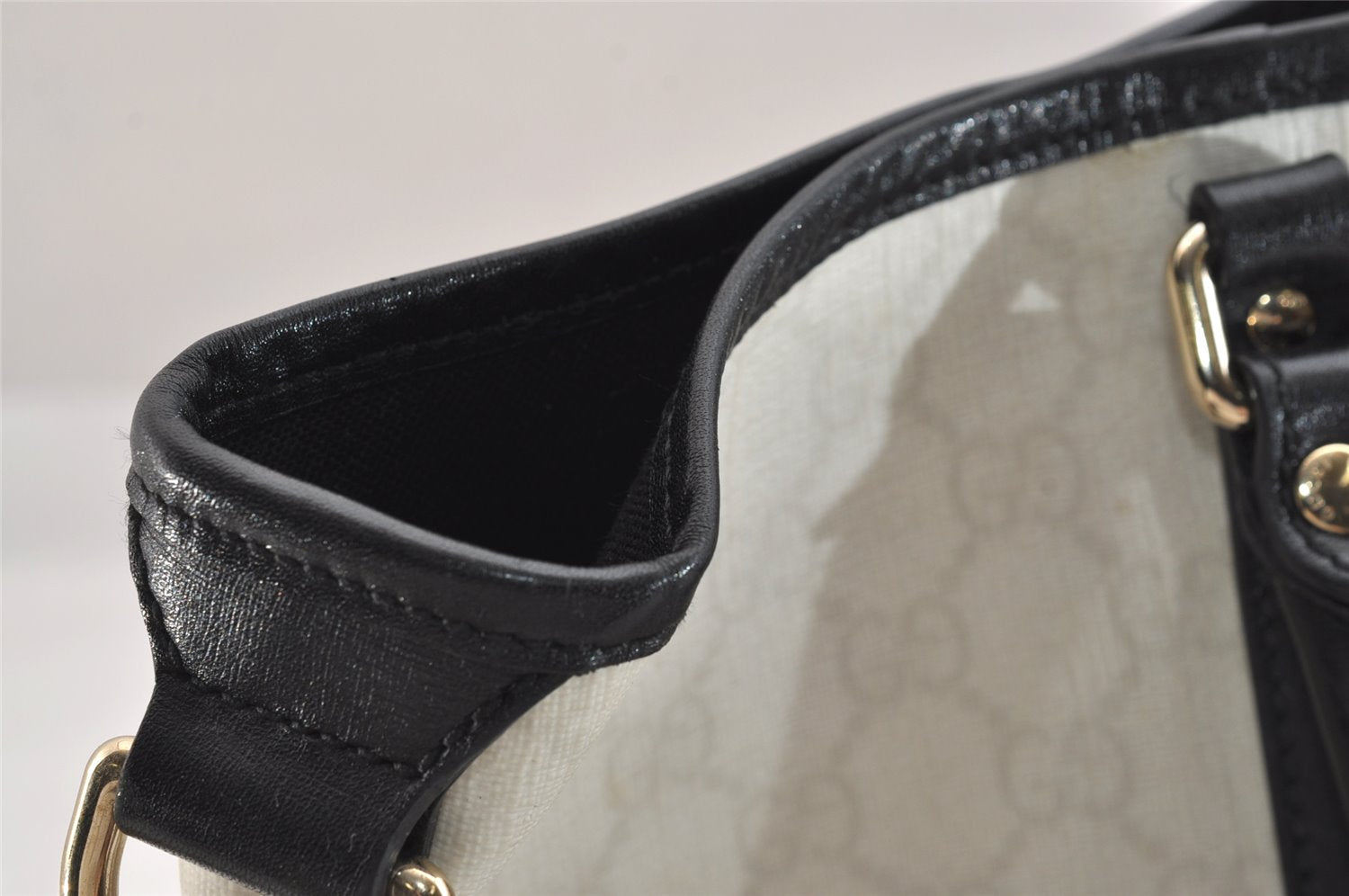 Authentic GUCCI Vintage Shoulder Tote Bag GG PVC Leather 197953 White 3917K