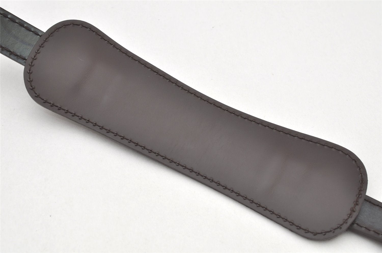 Authentic Louis Vuitton Leather Shoulder Strap Brown 52.8