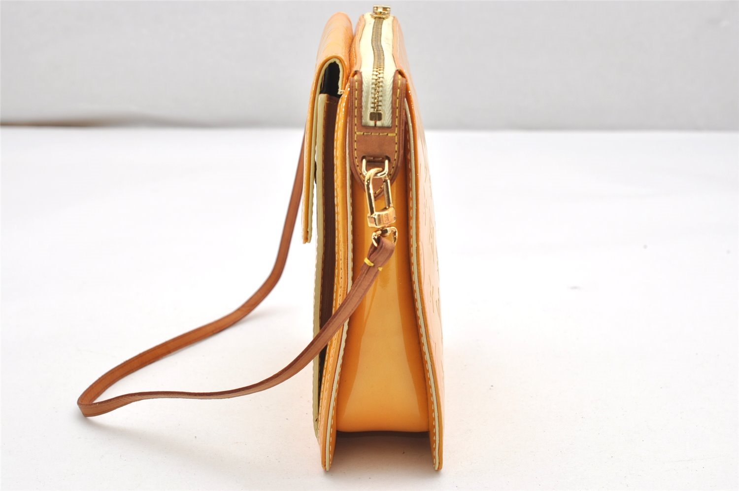 Auth Louis Vuitton Monogram Vernis Mott Shoulder Hand Bag Yellow M91059 LV 3921K