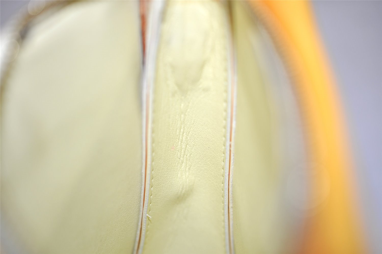 Auth Louis Vuitton Monogram Vernis Mott Shoulder Hand Bag Yellow M91059 LV 3921K