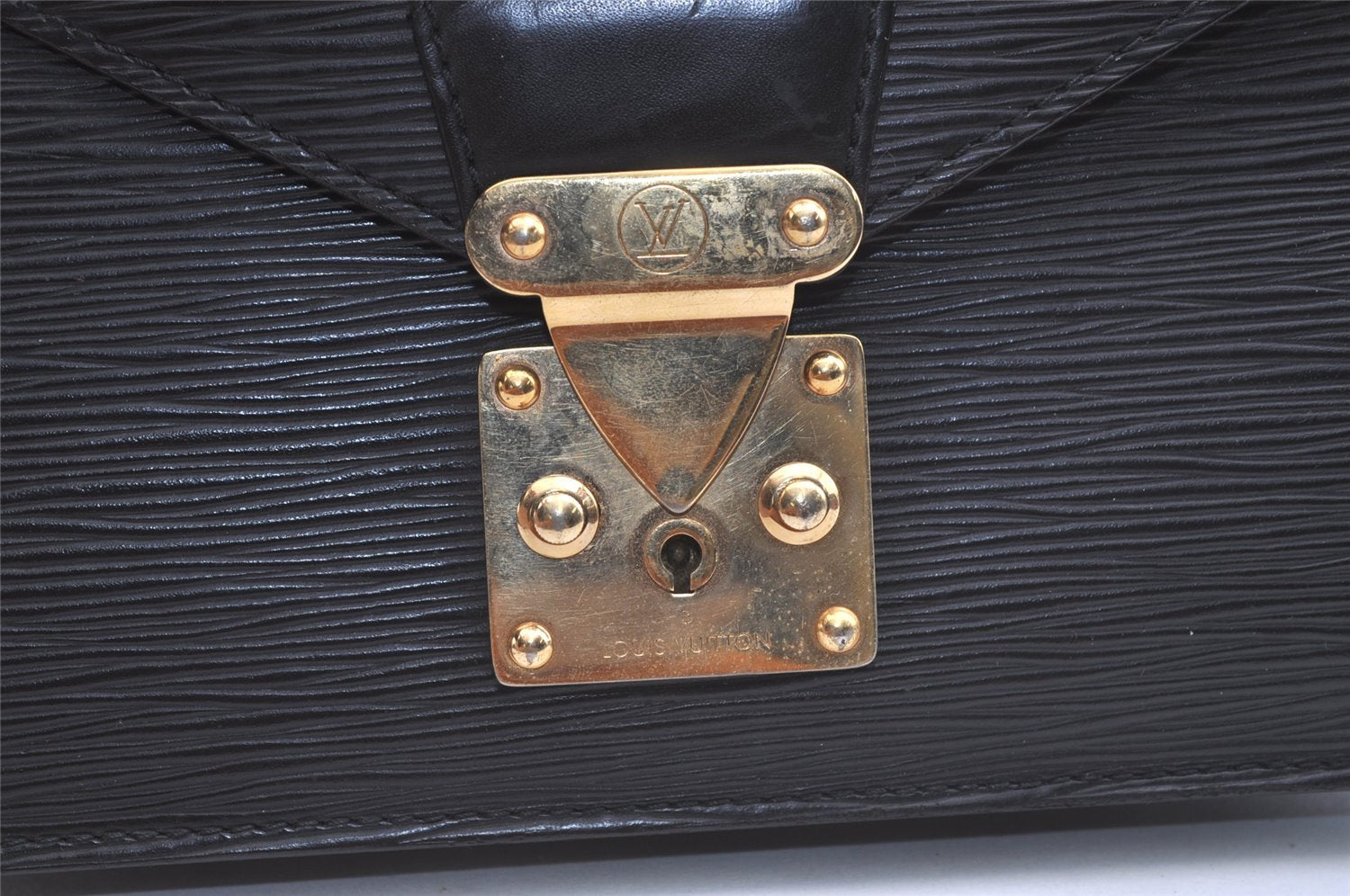 Authentic Louis Vuitton Epi Sellier Dragonne Clutch Bag Black M52612 LV 3922K