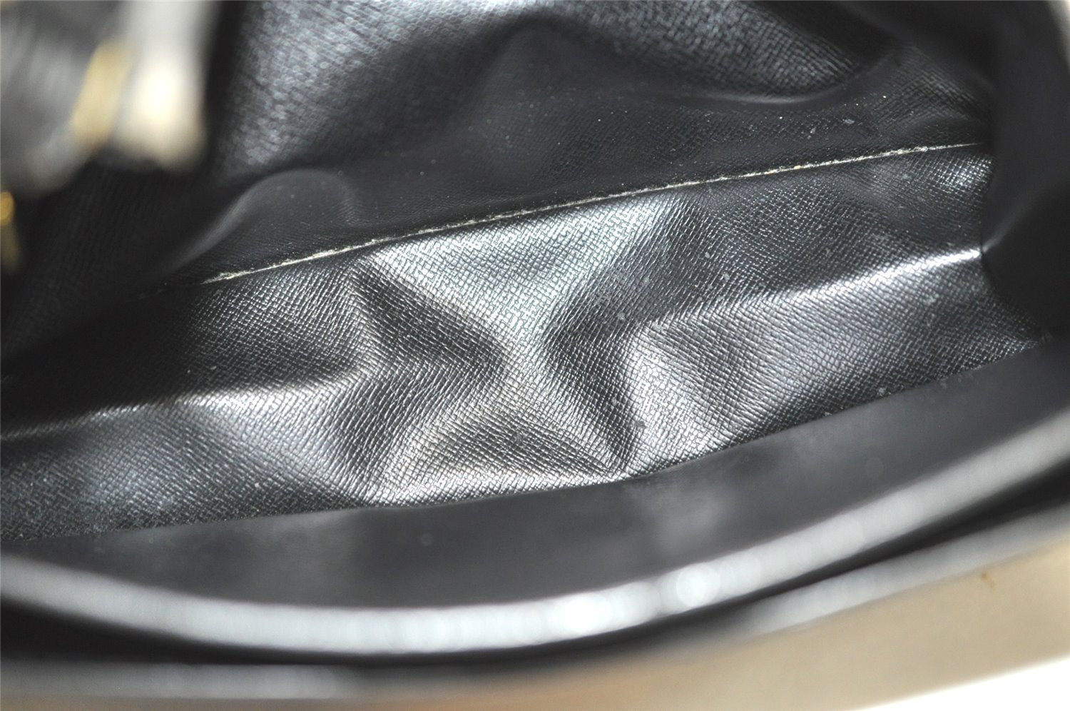 Authentic Louis Vuitton Epi Sellier Dragonne Clutch Bag Black M52612 LV 3922K