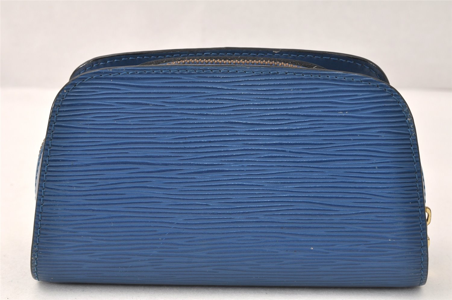 Authentic Louis Vuitton Epi Dauphine Cosmetic Pouch Blue M48445 LV 3924K