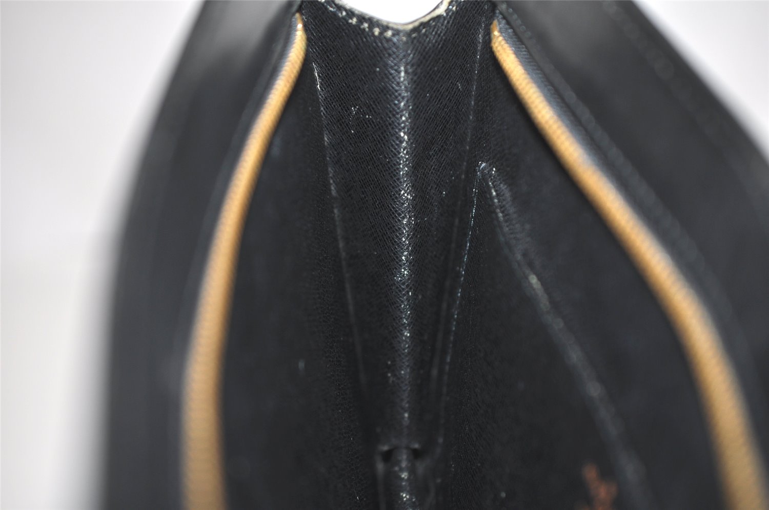 Authentic Louis Vuitton Epi Pochette Homme Clutch Bag Black M52522 Junk 3926K