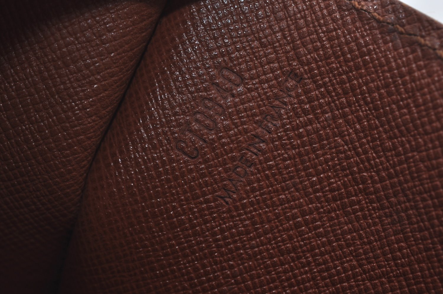 Authentic Louis Vuitton Monogram Serviette Conseiller Briefcase M53331 LV 3934J