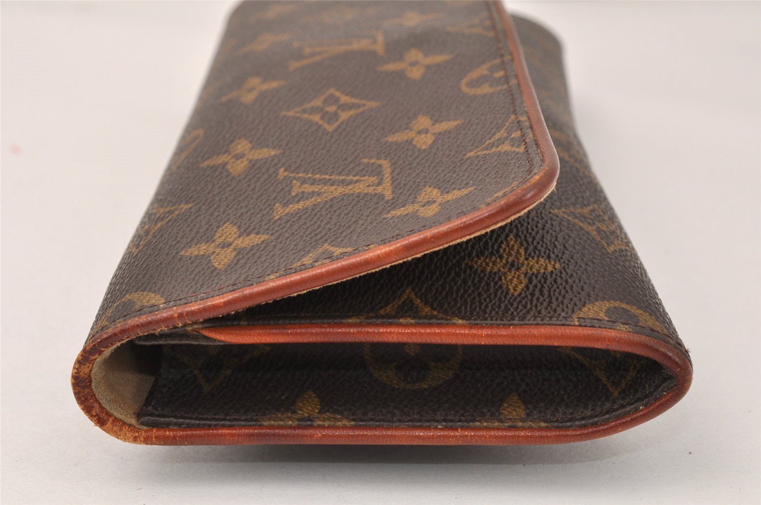 Authentic Louis Vuitton Monogram Pochette Twin GM Shoulder Bag M51852 LV 3935K