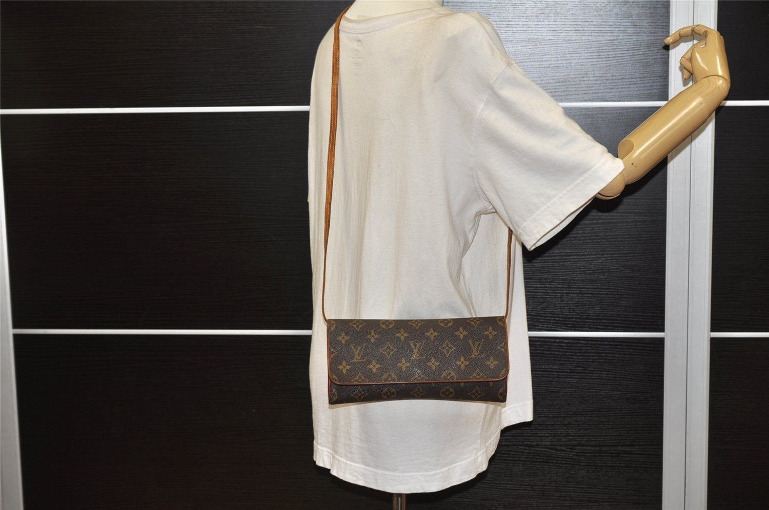 Authentic Louis Vuitton Monogram Pochette Twin GM Shoulder Bag M51852 LV 3935K