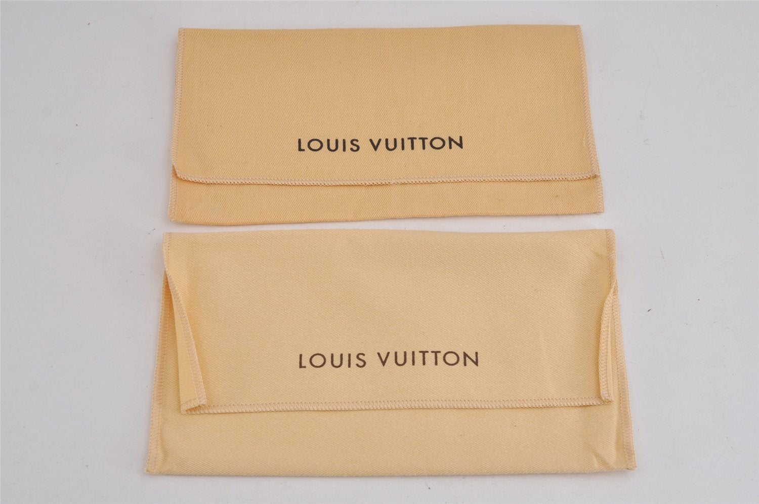 Authentic Louis Vuitton Dust Bag 20 Set Cotton Beige 9.1x4.7x0.2 LV 3945J