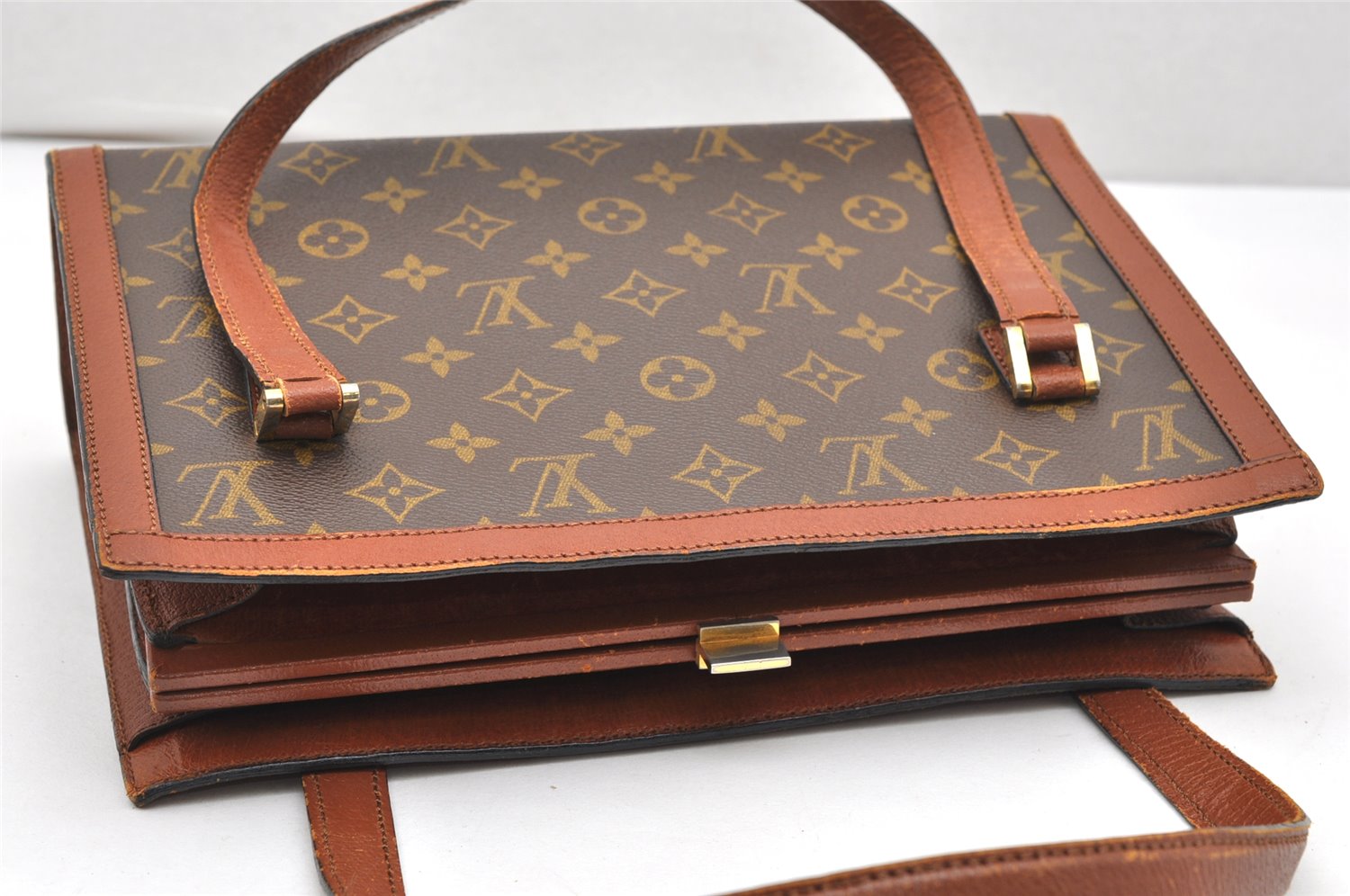 Authentic Louis Vuitton Monogram Sac Vavolet Hand Bag Old Model LV 3945K