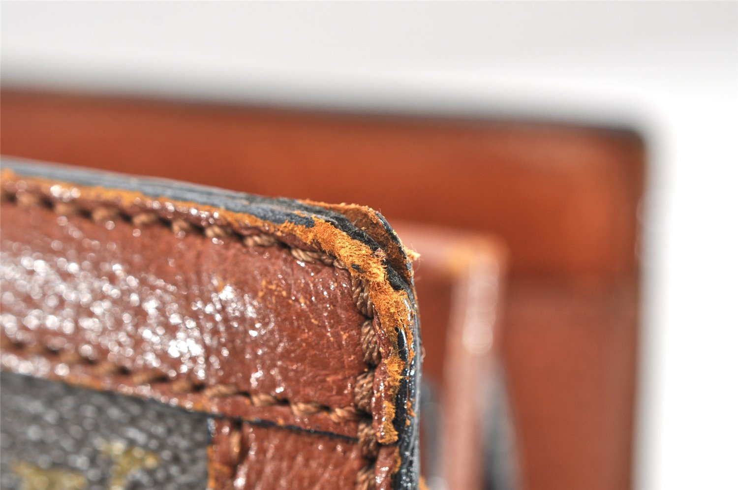 Authentic Louis Vuitton Monogram Sac Vavolet Hand Bag Old Model LV 3945K