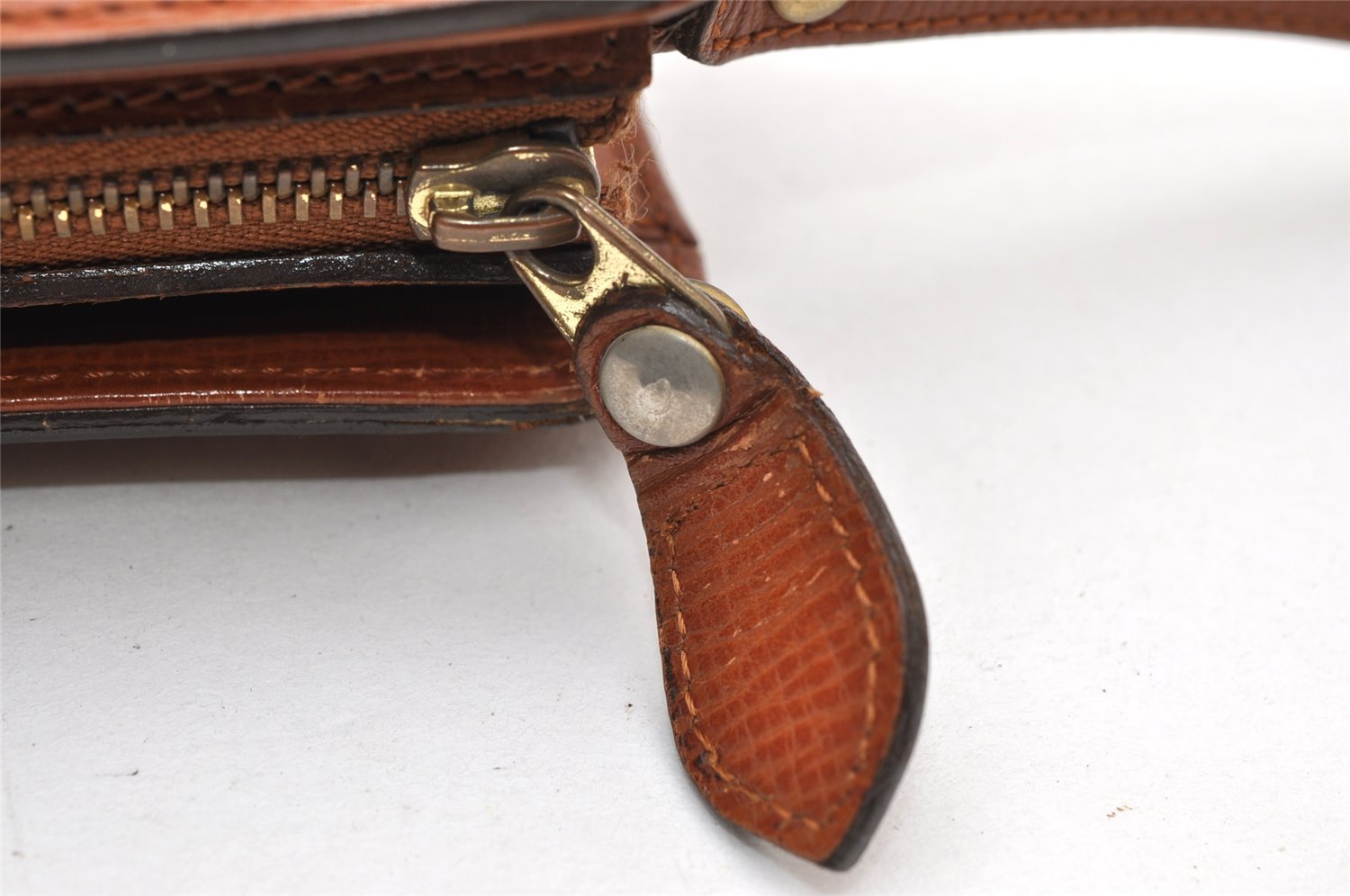 Authentic Burberrys Vintage Check Leather Clutch Hand Bag Purse Brown 3946K