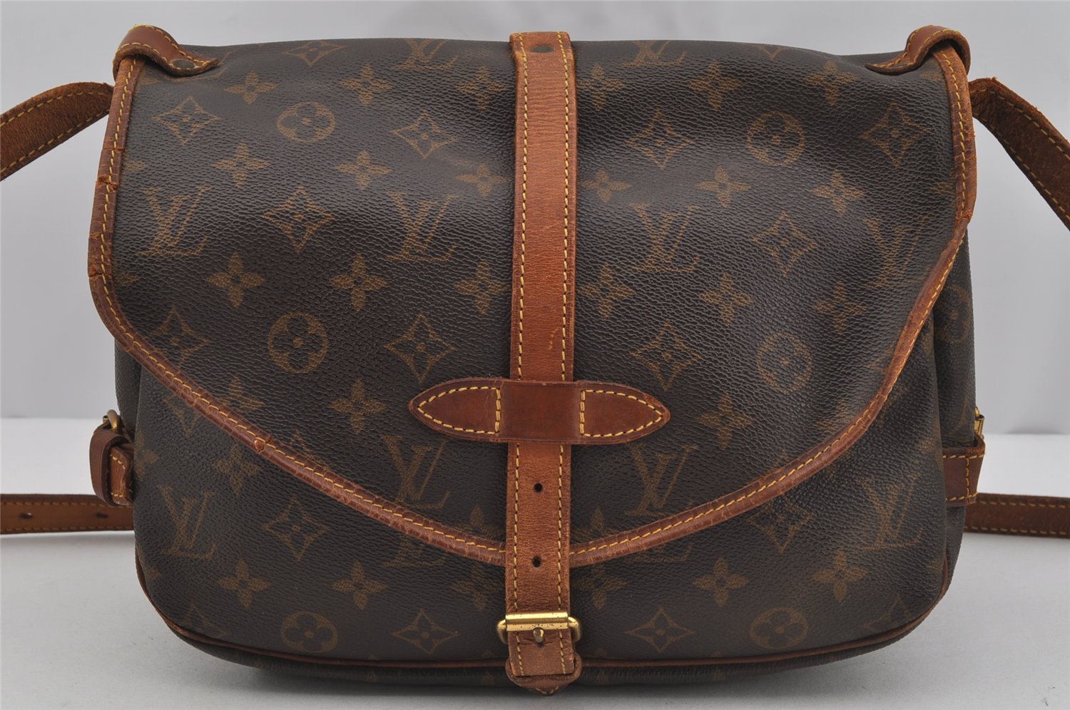 Authentic Louis Vuitton Monogram Saumur 30 Shoulder Cross Bag M42256 LV 3950J