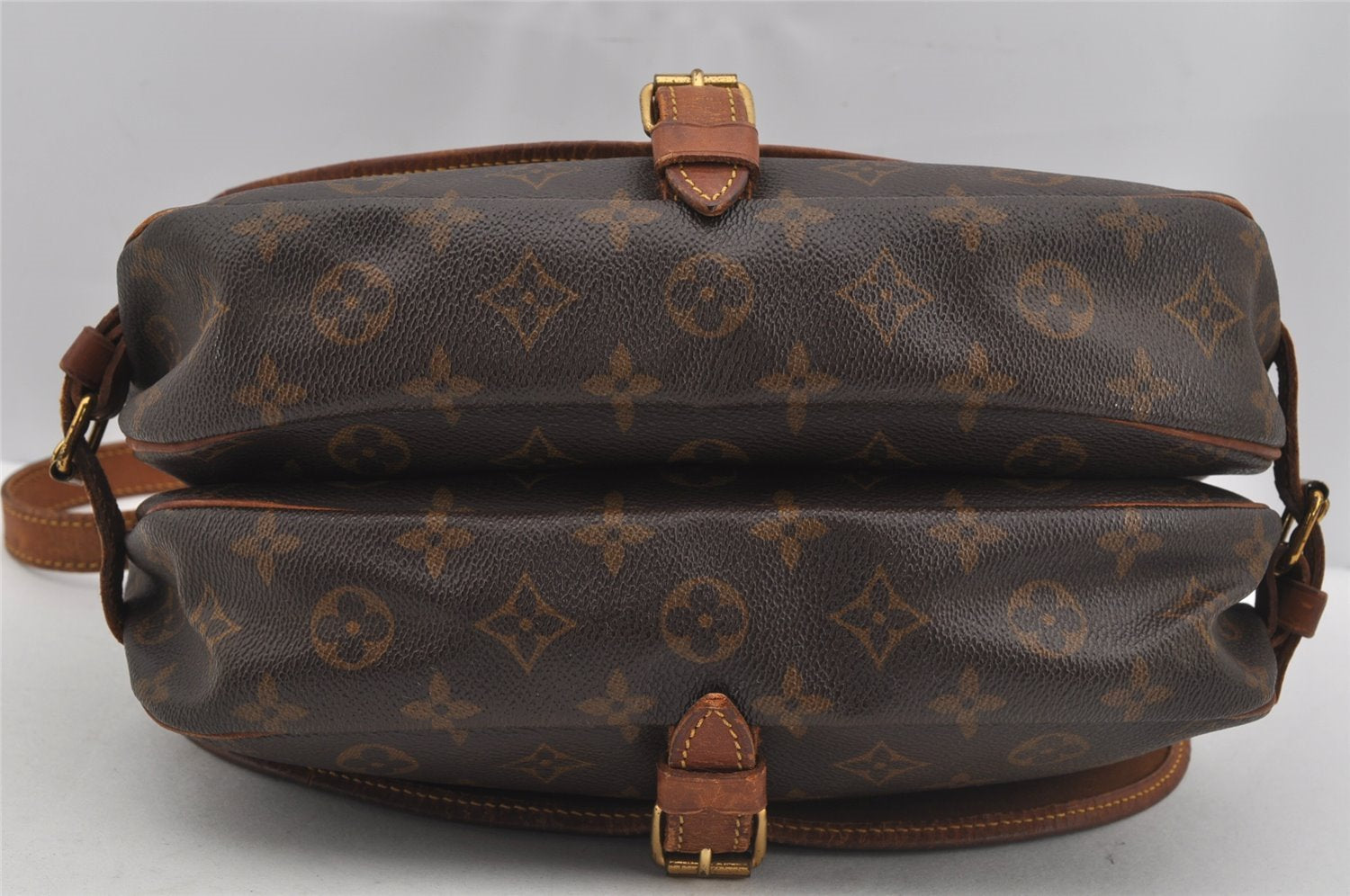 Authentic Louis Vuitton Monogram Saumur 30 Shoulder Cross Bag M42256 LV 3950J