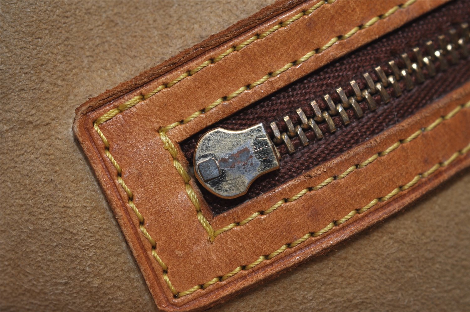 Authentic Louis Vuitton Monogram Looping GM Shoulder Bag M51145 LV 3959J