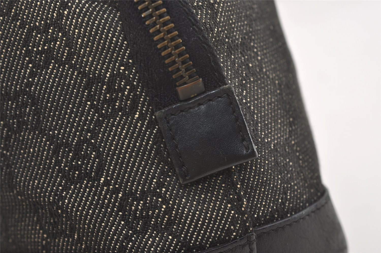 Authentic GUCCI Vintage Hand Tote Bag Purse GG Canvas Leather 92734 Black 3960J