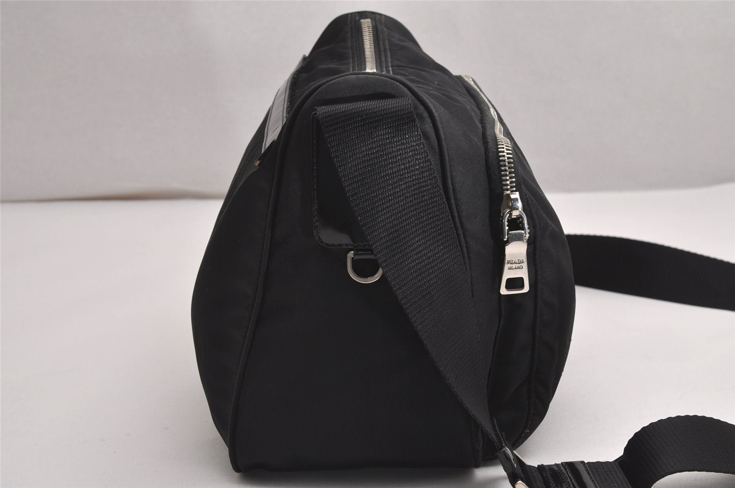 Authentic PRADA Nylon Tessuto Leather Shoulder Cross Body Bag Purse Black 3967J