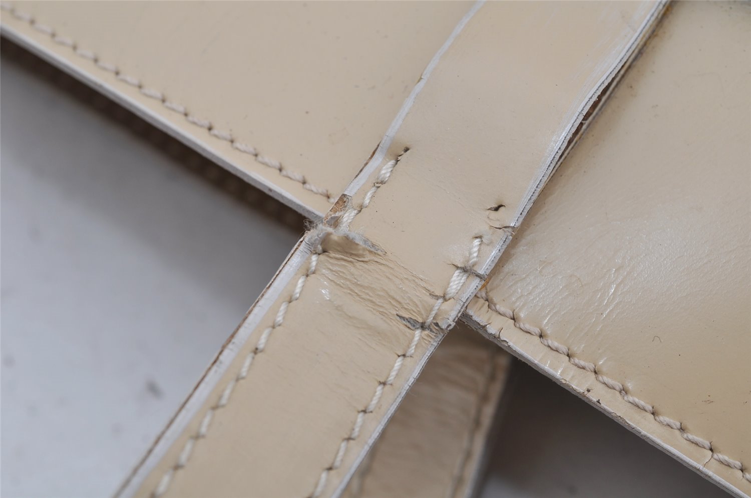 Authentic GUCCI Vintage Shoulder Tote Bag Enamel Beige Junk 3969J