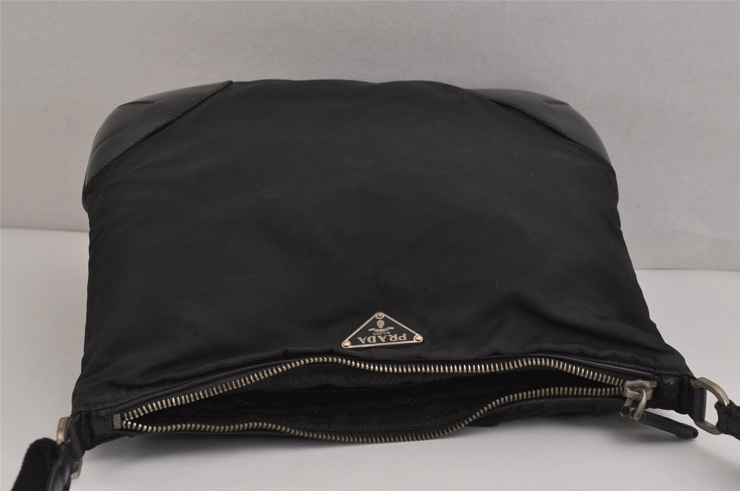 Authentic PRADA Nylon Tessuto Leather Shoulder Cross Body Bag Black Junk 3972J