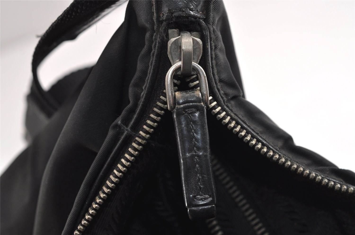 Authentic PRADA Nylon Tessuto Leather Shoulder Cross Body Bag Black Junk 3972J