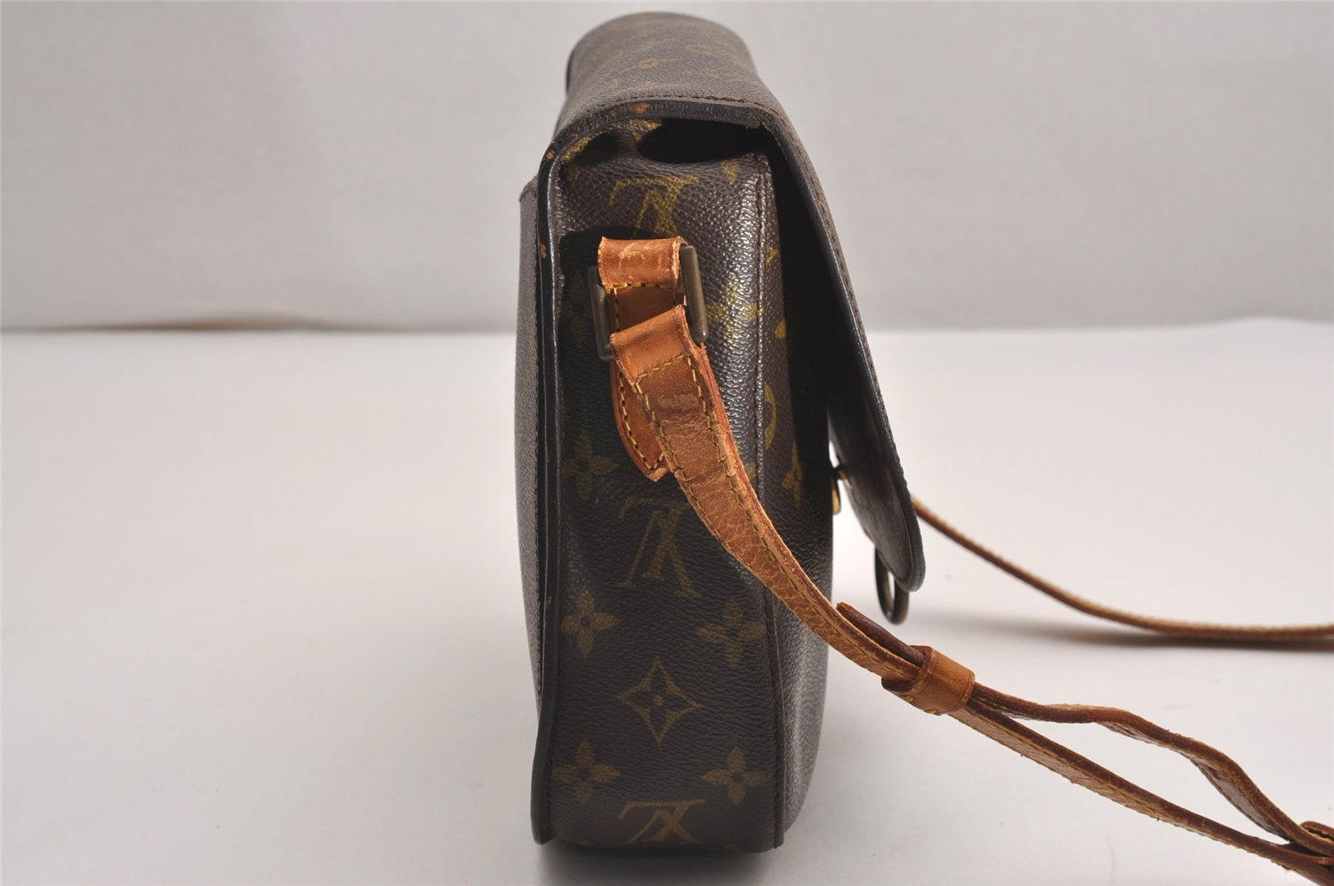 Authentic Louis Vuitton Monogram Saint Cloud GM M51242 Shoulder Cross Bag 3984J