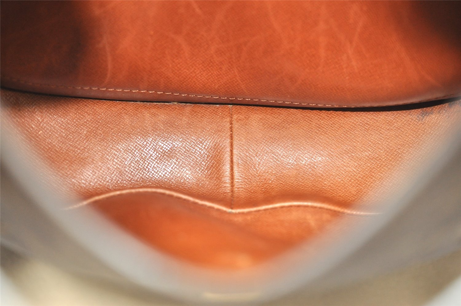 Authentic Louis Vuitton Monogram Saint Cloud GM M51242 Shoulder Cross Bag 3984J