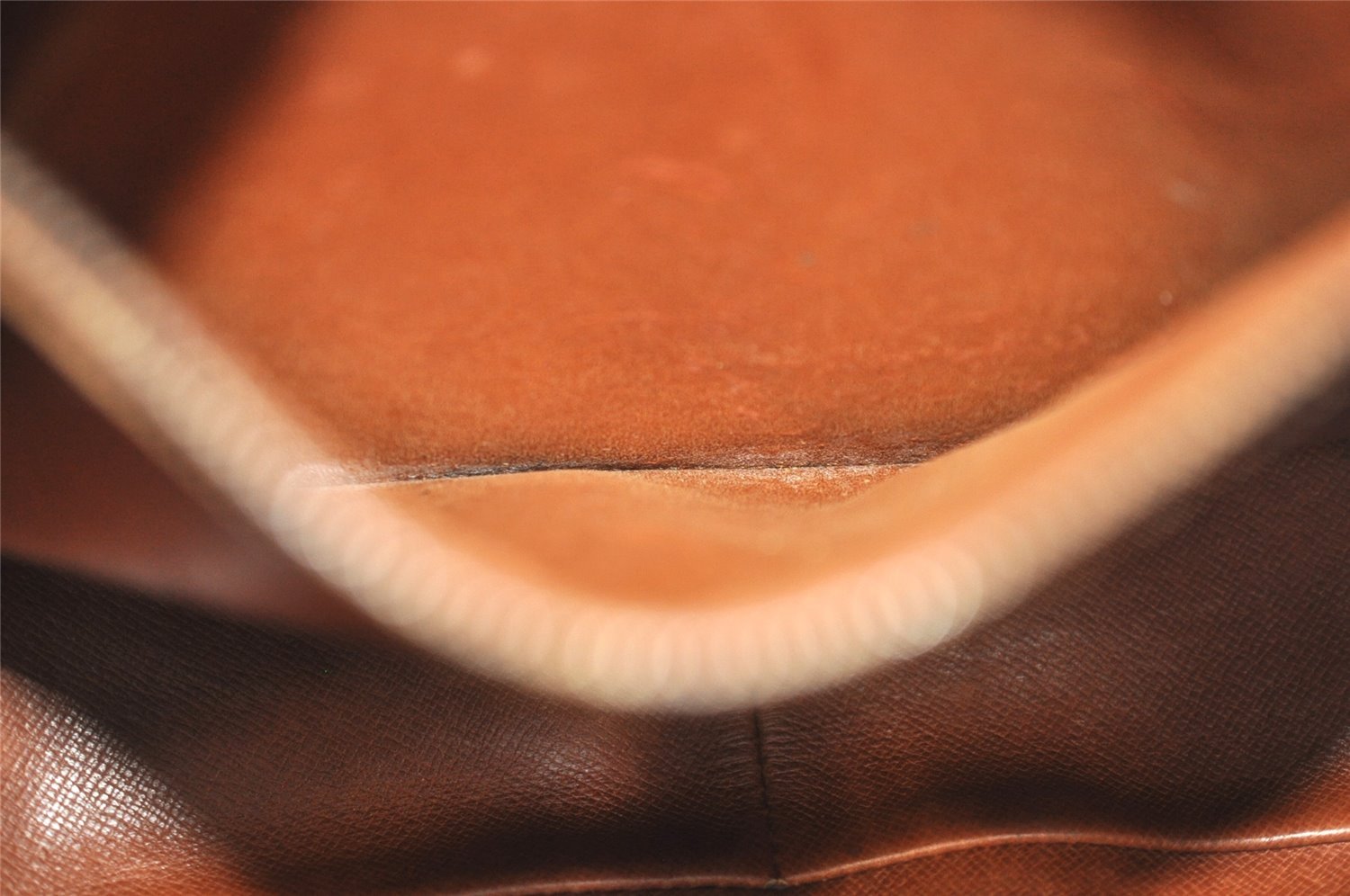 Authentic Louis Vuitton Monogram Saint Cloud GM M51242 Shoulder Cross Bag 3984J