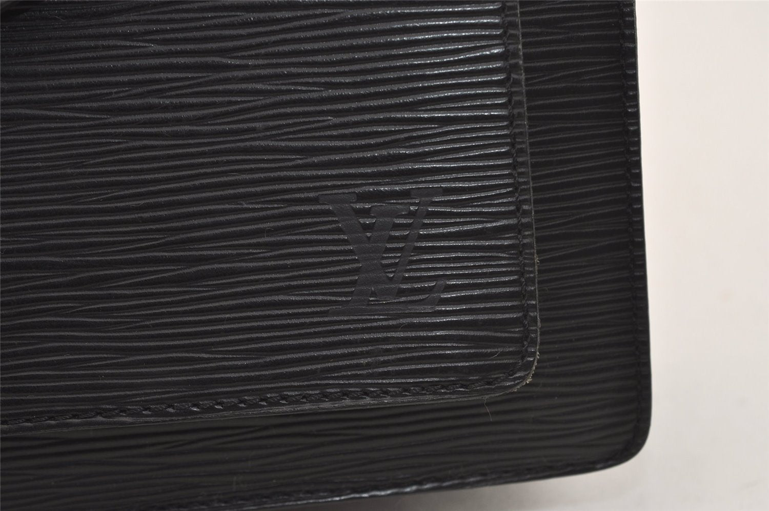 Authentic Louis Vuitton Epi Monceau 2Way Shoulder Hand Bag Black M52122 LV 3994J