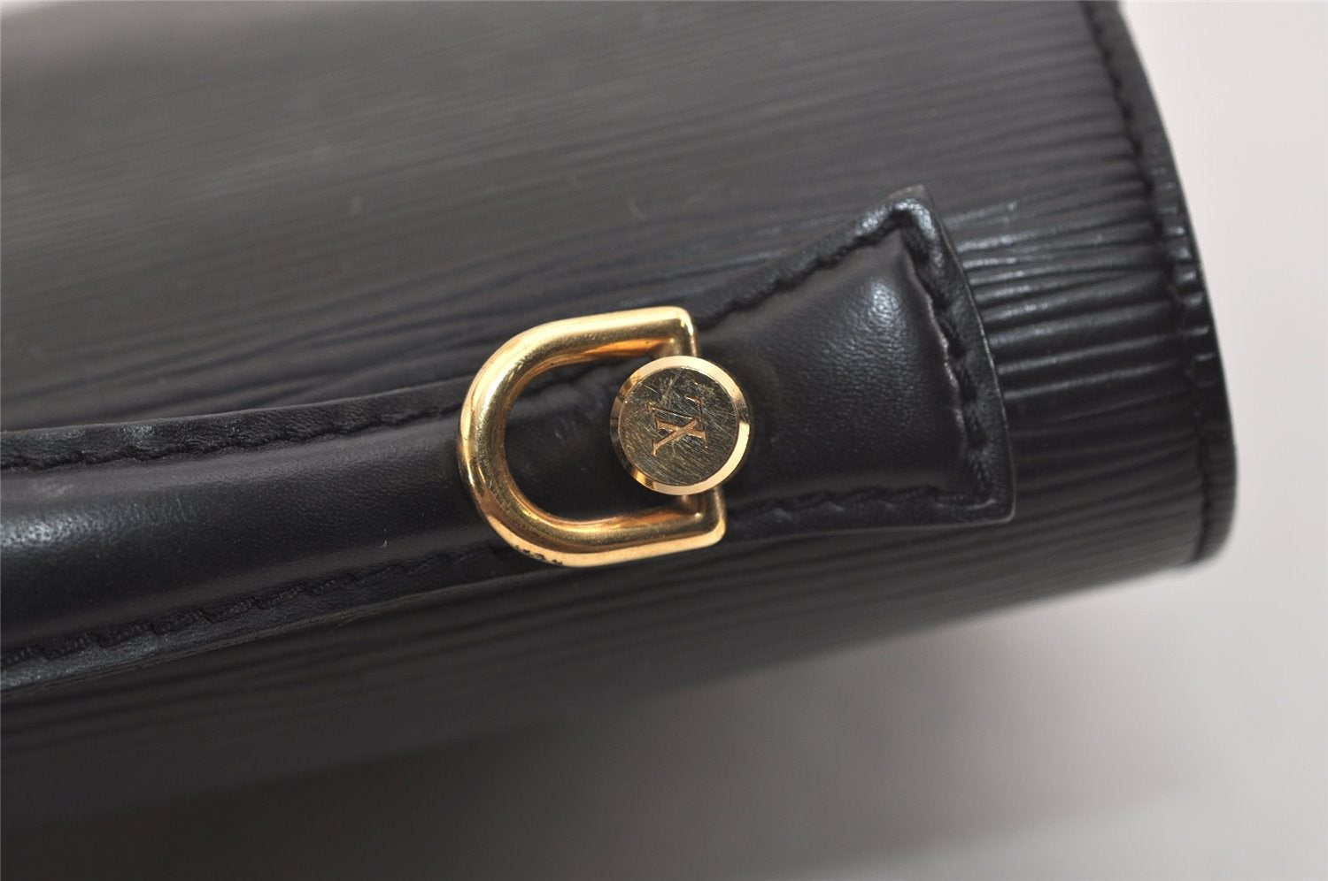 Authentic Louis Vuitton Epi Monceau 2Way Shoulder Hand Bag Black M52122 LV 3994J