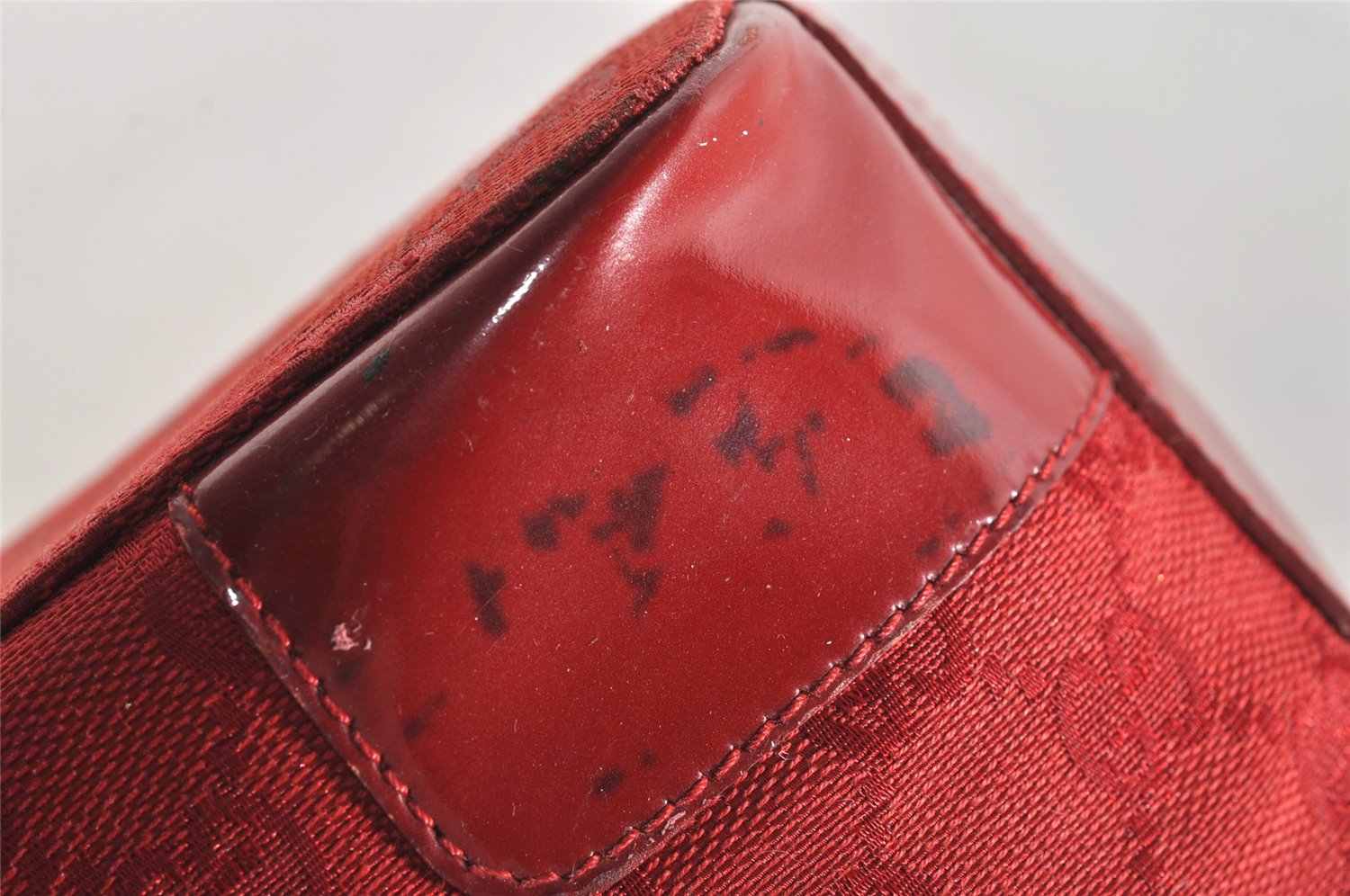 Authentic GUCCI Shoulder Hand Bag Purse GG Canvas Enamel 0014204 Red 3997K