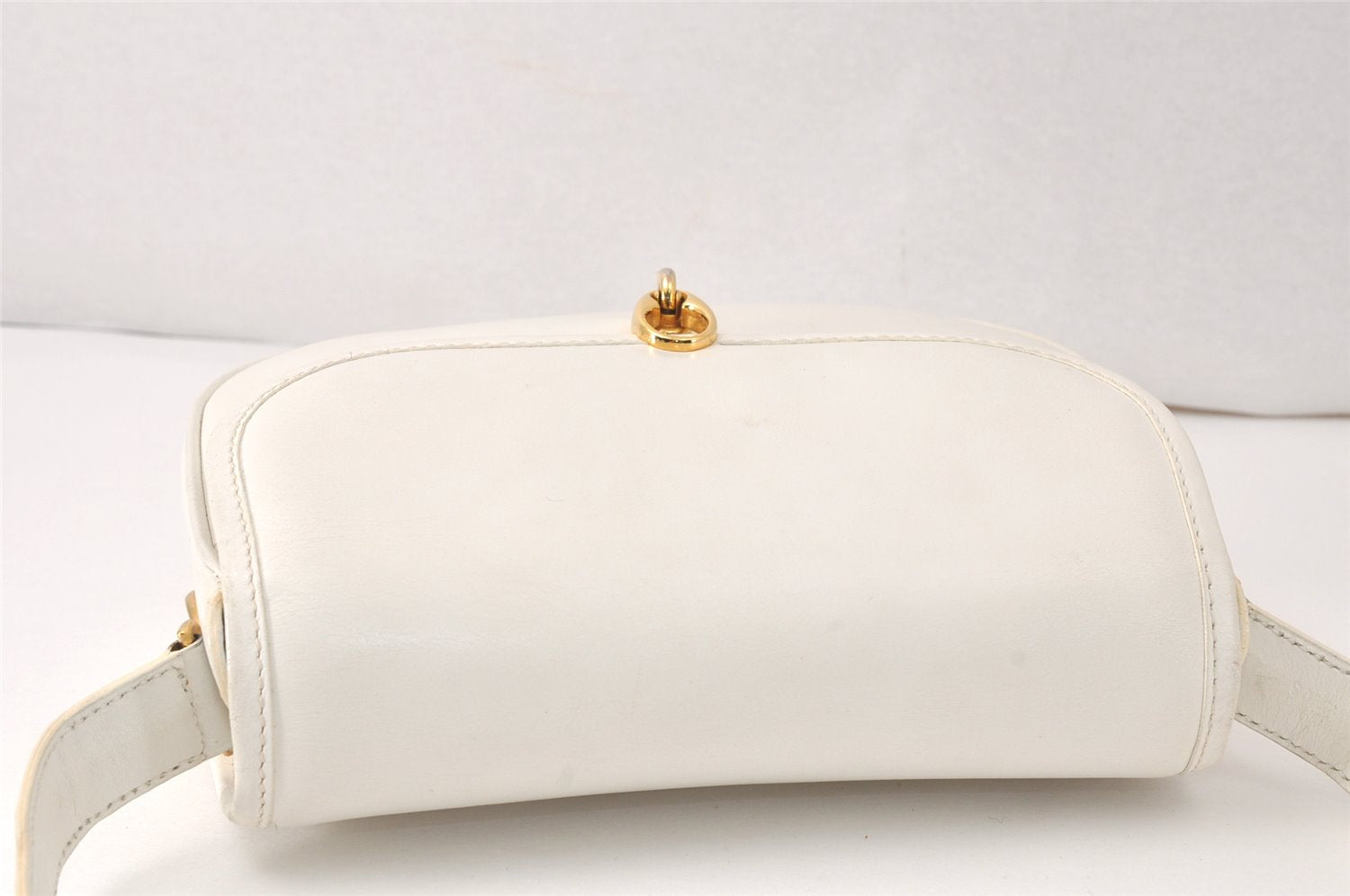 Authentic CELINE Vintage Shoulder Cross Body Bag Purse Leather White 3998K