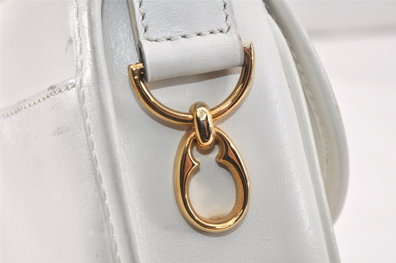 Authentic CELINE Vintage Shoulder Cross Body Bag Purse Leather White 3998K
