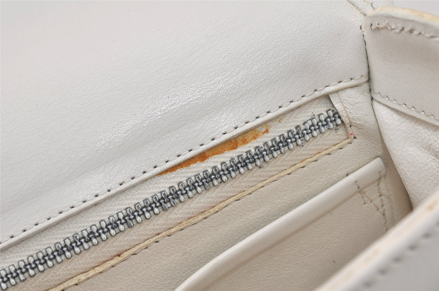 Authentic CELINE Vintage Shoulder Cross Body Bag Purse Leather White 3998K
