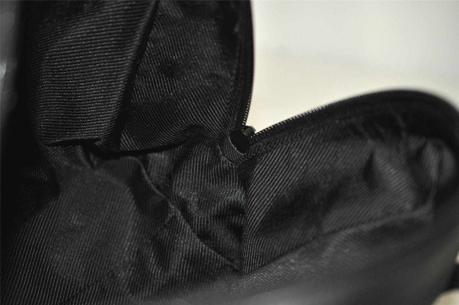 Authentic GUCCI Vintage Hand Bag Purse GG Canvas Leather 124542 Black 4006I