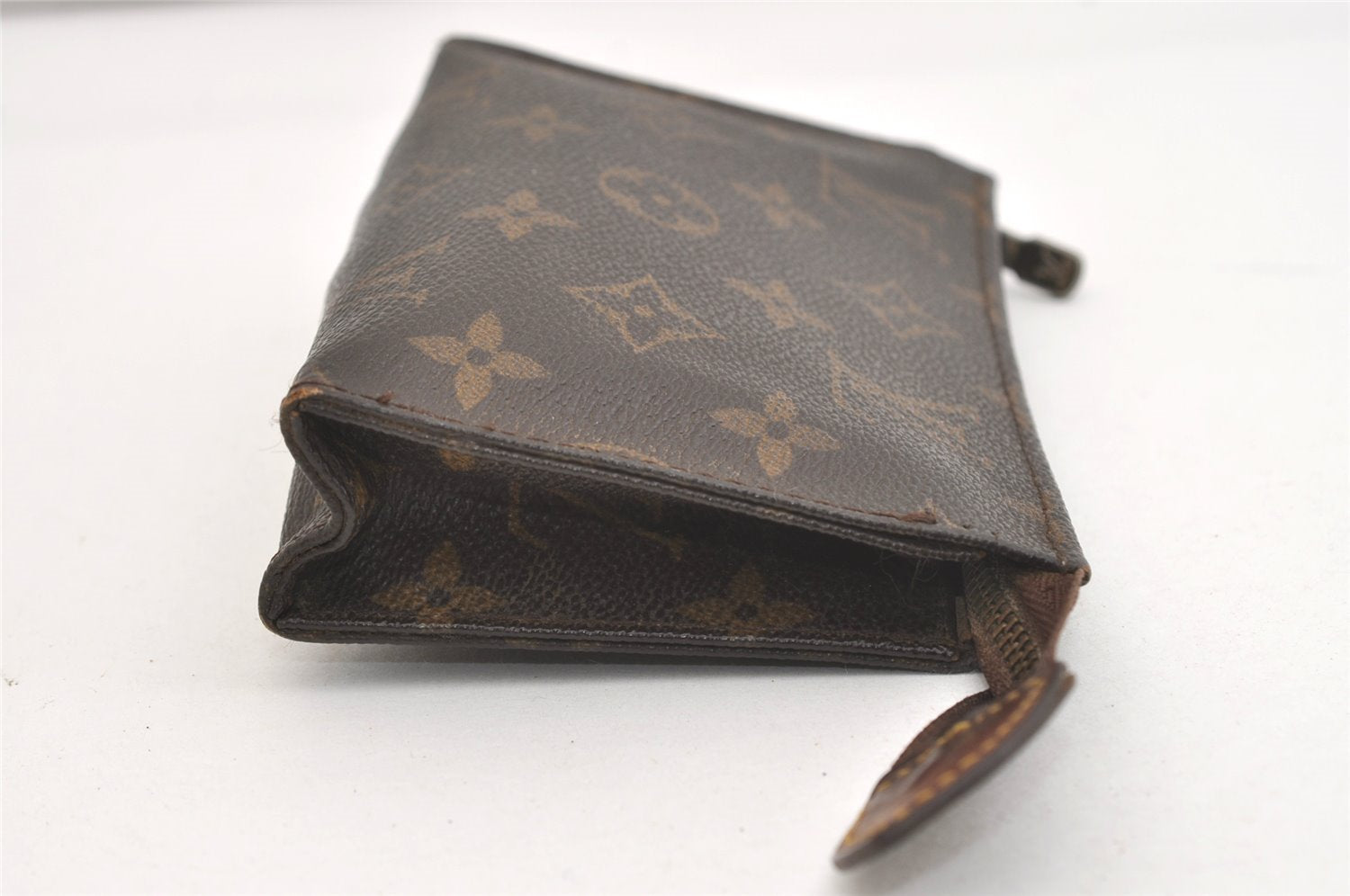 Authentic Louis Vuitton Monogram Poche Toilette 15 M47546 Cosmetics Pouch 4006J