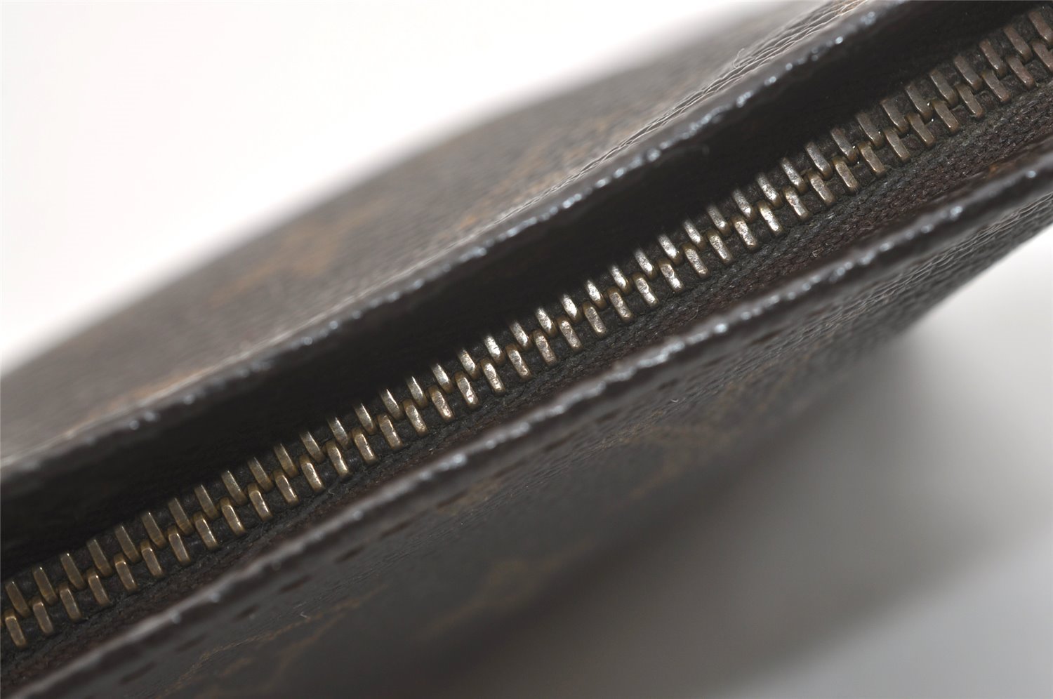 Authentic Louis Vuitton Monogram Poche Toilette 15 M47546 Cosmetics Pouch 4006J