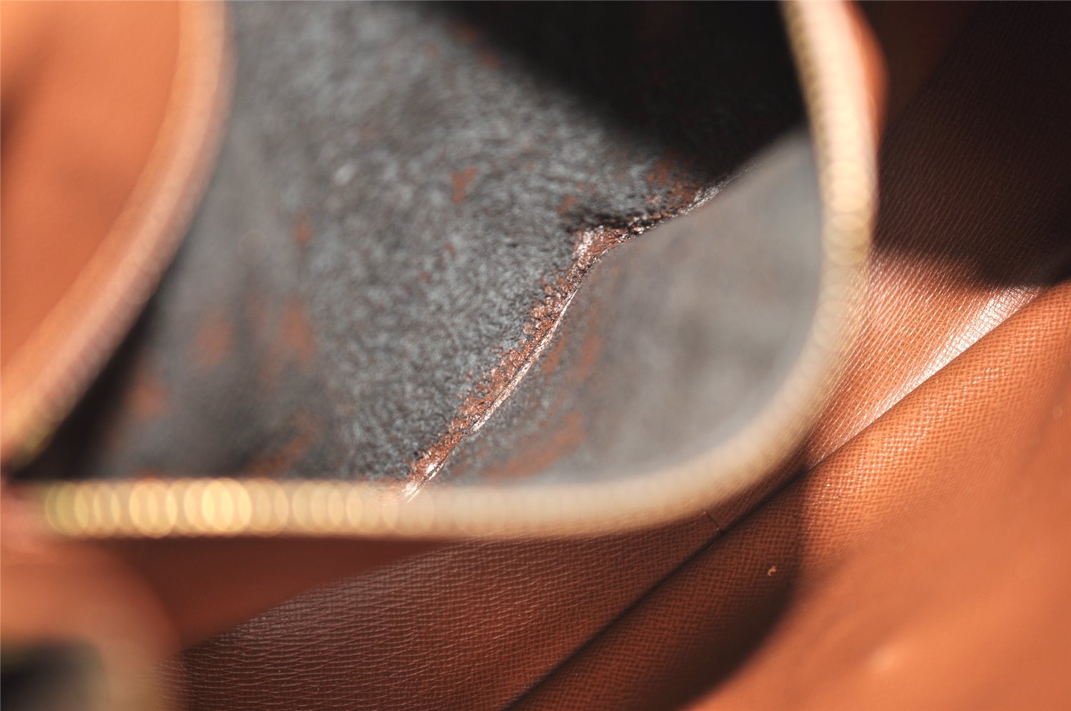 Authentic Louis Vuitton Monogram Saint Cloud GM M51242 Shoulder Cross Bag 4008J