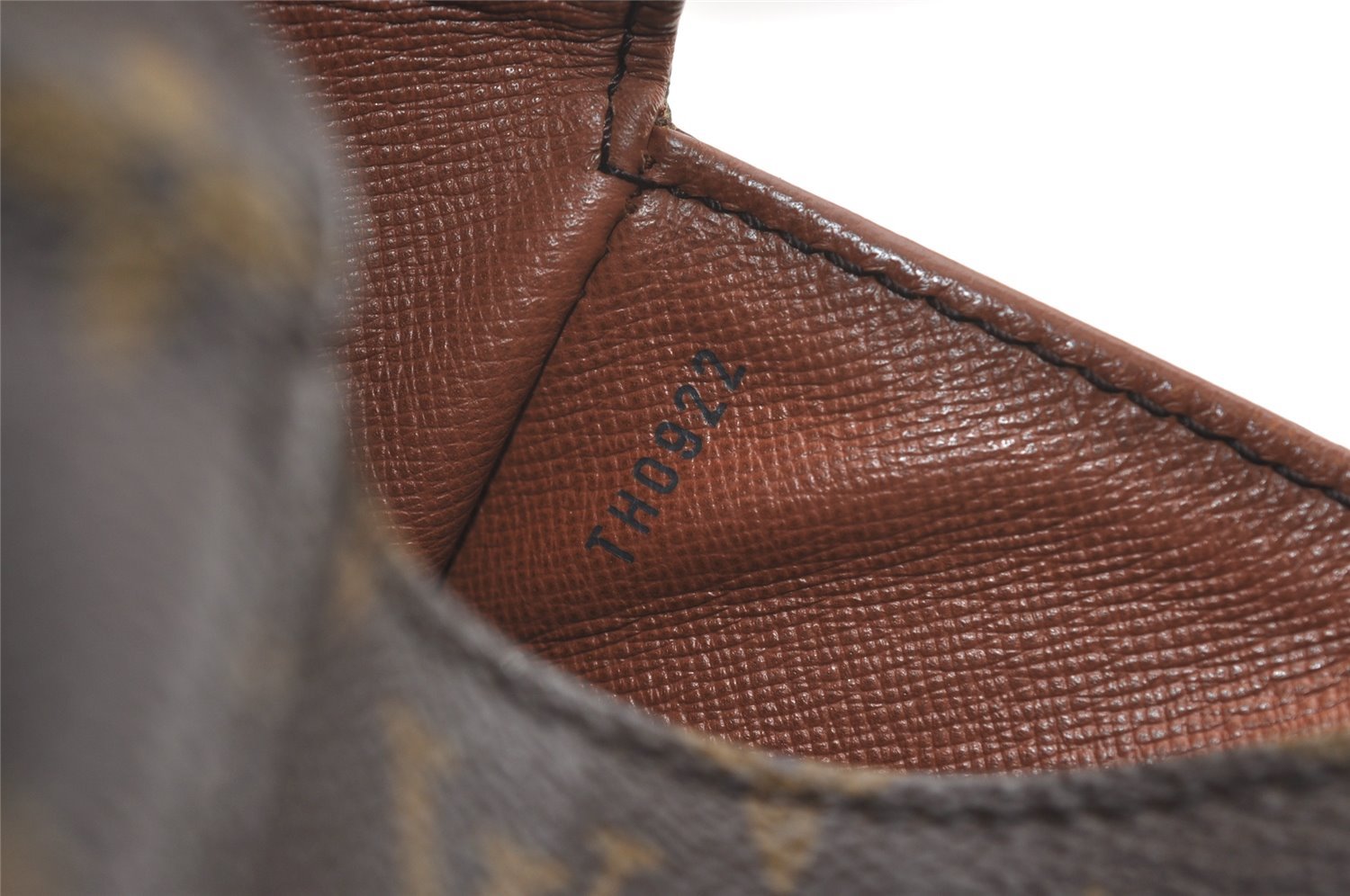 Authentic Louis Vuitton Monogram Saint Cloud GM M51242 Shoulder Cross Bag 4008J