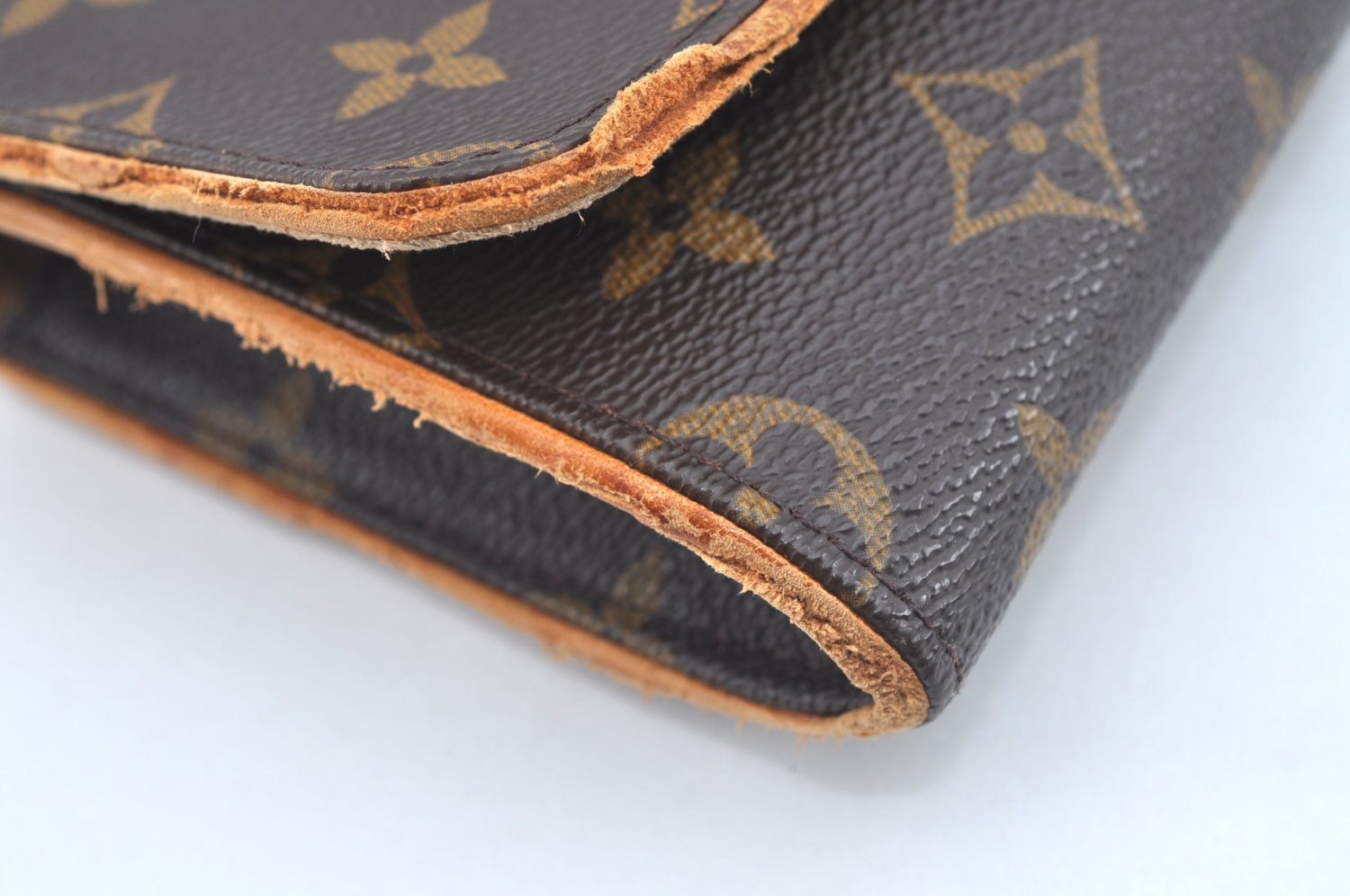 Authentic Louis Vuitton Monogram Pochette Twin GM Shoulder Bag M51852 LV 4010J