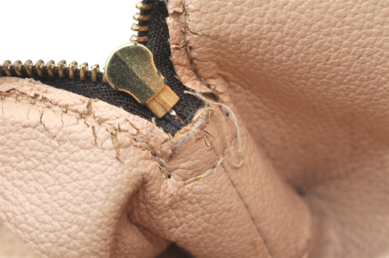 Authentic Louis Vuitton Monogram Pochette Cosmetic Pouch M47515 LV 4012K