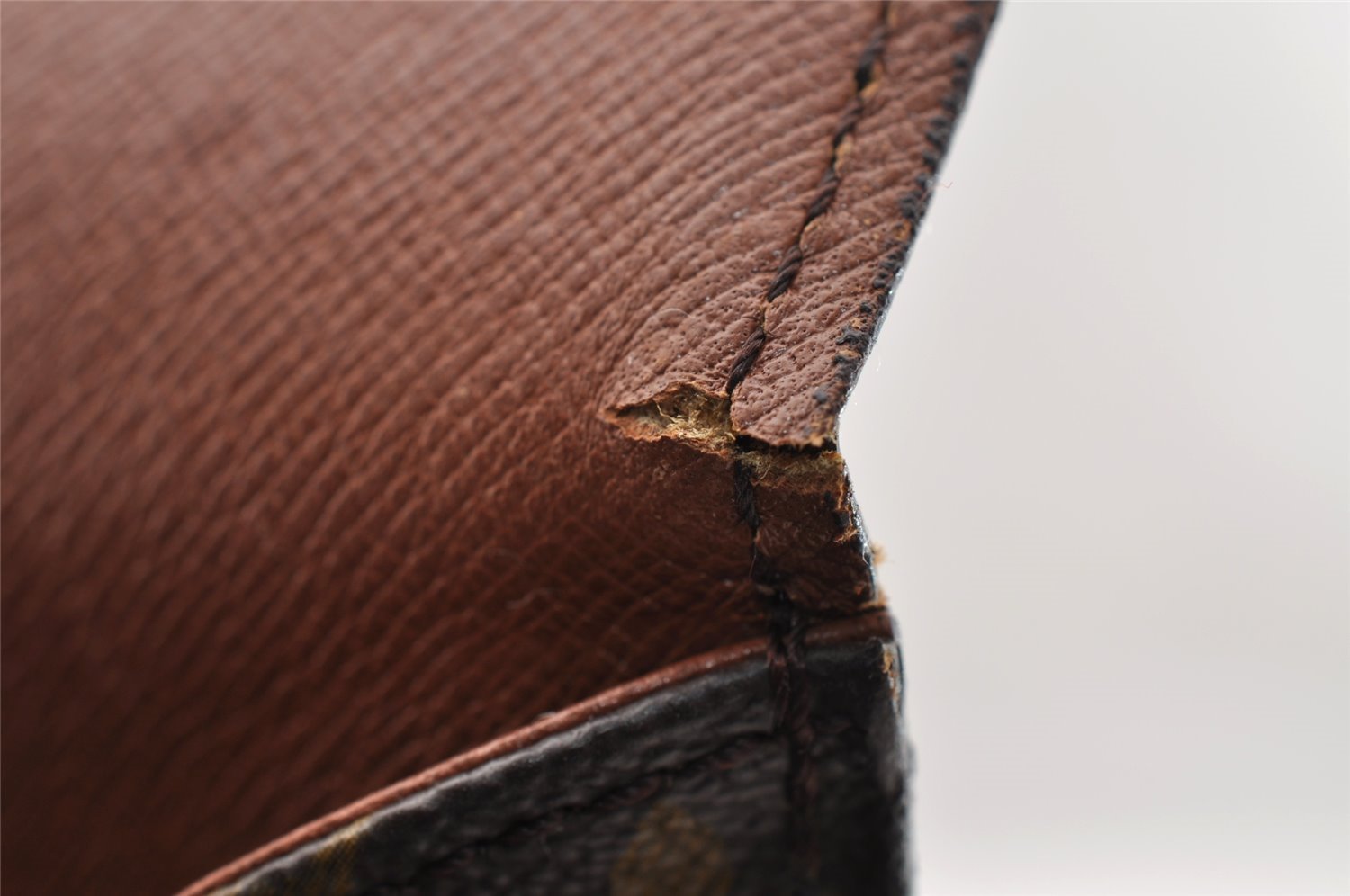 Authentic Louis Vuitton Monogram Saint Cloud GM M51242 Shoulder Bag Junk 4013I